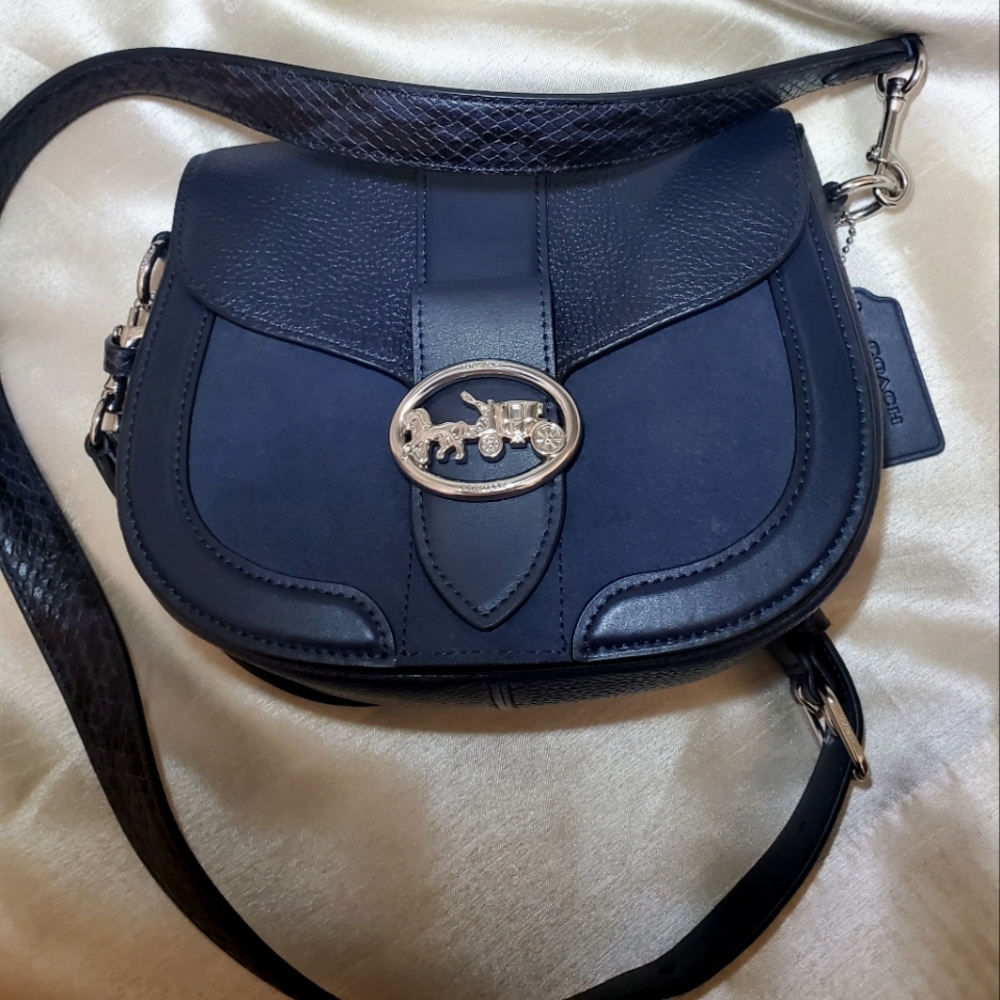 ‼️SOLD‼️ COACH GEORGIE Saddle Bag Suede, Leather - Picture 4 of 16